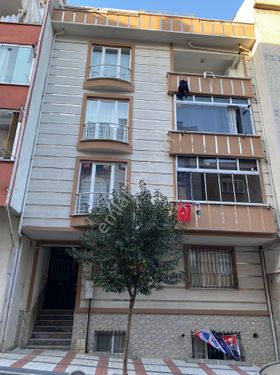 Bağcılar Demirkapı Mahallesi'nde satılık 2+1 yüksek giriş