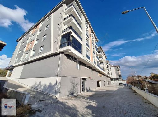 RE/MAX DEM DEN FEVZİPAŞA  CADDESİNDE SATILIK LÜX 2+1 DAİRE