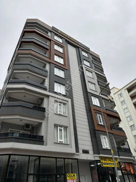 Kırmızı Gayrimenkulden Haliliye Karşıyaka Mahallesinde Satılık 3+1 Sıfır Daire