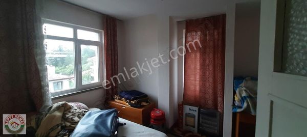 ANA CADDE ÜZERİNDE, ÇARŞI MERKEZDE 3+1 SATILIK DAİRE