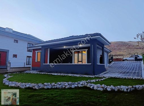 Ankara Akyurt //asil Emlaktan Satılık// İskanlı Büyük Verandalı Sıfır Villa