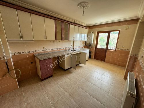  LEVENT'TEN DİKMEN KARAPINAR'DA 3+1+2 BANYO 165 M2 CEPHESİ AÇIK MANZARALI