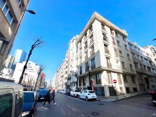 ŞİŞLİ BOMONTİ KAZIM ORBAY CADDE ÜZERİ YENİ BİNADA METROYA YAKIN SATILIK 2+1 DAİRE