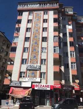 Remax Penta ' dan Hastaneler Caddesin'de 4+1 Satılık Daire