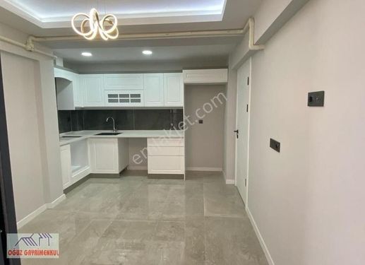 AYDIN-CUMHURİYET MAHALLESİNDE SATILIK 2+1 LÜX DAİRE