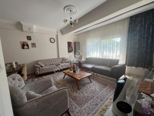  ACİL KONAK ZEYTINLIK MAH.DE 2+1 100M2 D.GAZLI AYRI MUTFAK ARAKAT ASANSORLU LÜX DAİRE