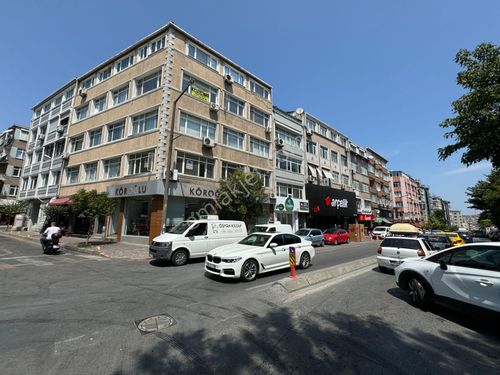 TURYAP' TAN KIZILELMA CADDESİNDE TEMİZ ARA KAT 3+1 SATILIK DAİRE