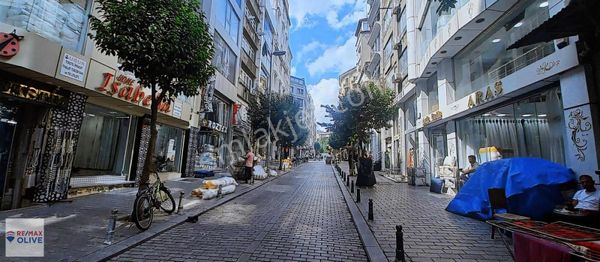 İstanbul'un Tarihi Semtinde Satılık 1+1 Daire