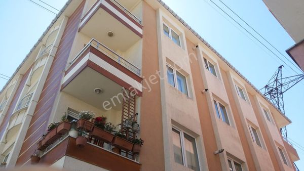  Ümraniye N.Kemalde 2+1 Kiralık 75M Bakımlı 3.Kat Daire No:95