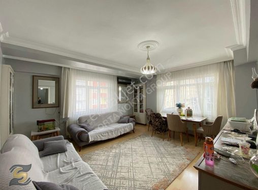 EYÜPSULTANDA CADDE ÜZERİNDE SATILIK FIRSAT 2+1 ARAKAT DAİRE