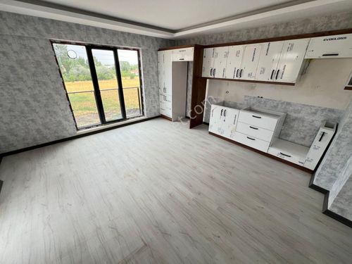  ÇUBUK ESENBOĞA HAVALİMAN KARŞISI Y.B.ÜNİVERSTE YAKINI SIFIR DAİRE