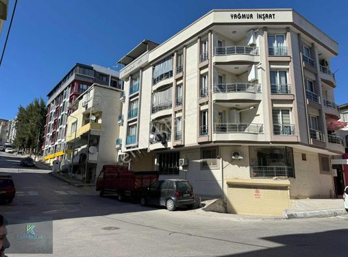 ARAÇ TAKASLI UÇAN YOL YAKINI 1+1 GENÇ BİNA'DA SATILIK DAİRE