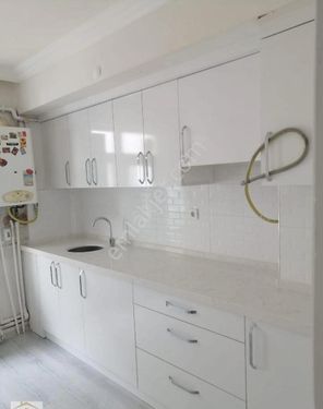 🏡HAKAN EMLAKTAN SALI PAZARI CİVARINDA  3+1 SATILIK DAİRE🏡