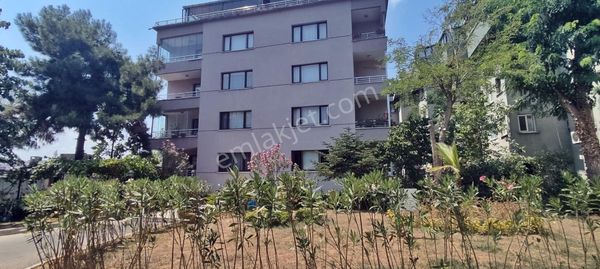  Ortaklar Caddesi Sakızağacı'nda 3+1 Kiralık Daire Kısmı Eşyalı