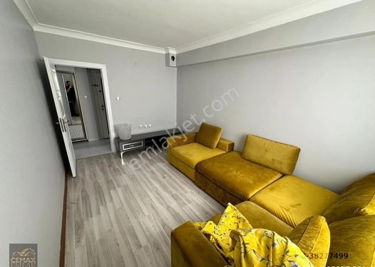 BOSTANCIK CADDESİ ÜZERİ GAZİ GÖBEĞE YAKIN EŞYALI KİRALIK DAİRE