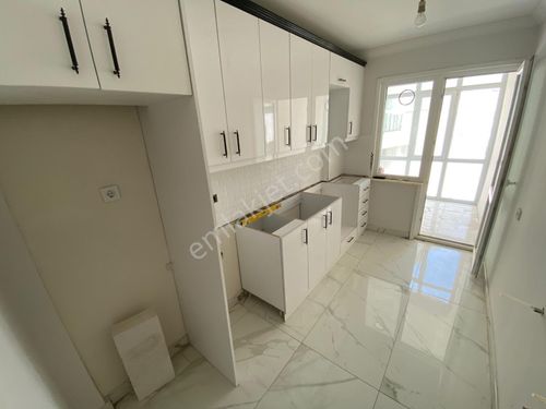 MİMAROBA MERKEZDE KİRALIK 2+1 TADİLATLI DAİRE