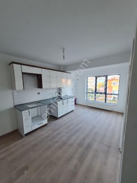  ÇUBUK DUMLUPINARDA SIFIR  SATILIK 1+1 DAİRE