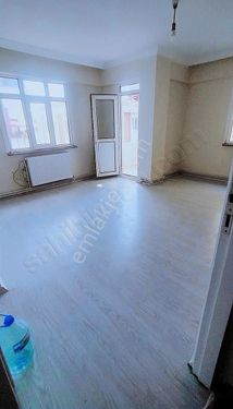 GÜNGÖREN GÜNEŞTEPE MAHALLESİNDE YAPILI TEMİZ 2+1 SATILIK DAİRE