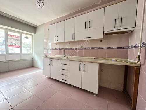 Torun Emlak Tan Maraşal Çakm Mah 2+1 Yapılı Kat Konumunda Okulun Dibinde Depozitosuz Kiralık Daire