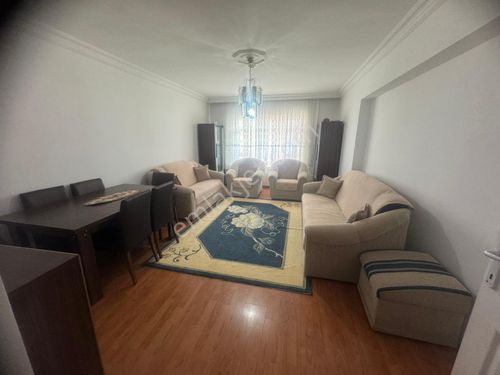 Şahintepe Mah. Natayolu Caddeye İki Bina Ara Katta 120m² Daire