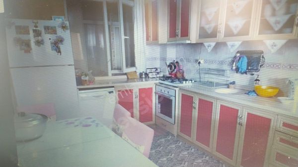 Sahibinden 3+1 (180 M2) Makamda Kiralık Ara Kat Daire