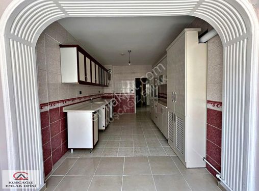 Kuşcağız Hun Orta Okulu Yanı 1.kat Konumunda Kiralık 3+1 Daire