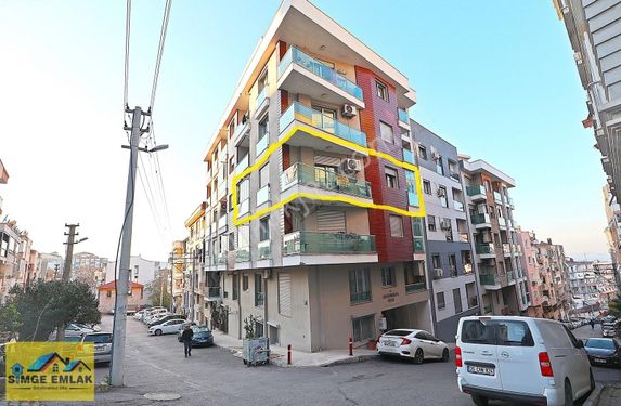 Acil Satılık 10 Yaşında Asansörlü,otoparklı Arakat Köşe Daire