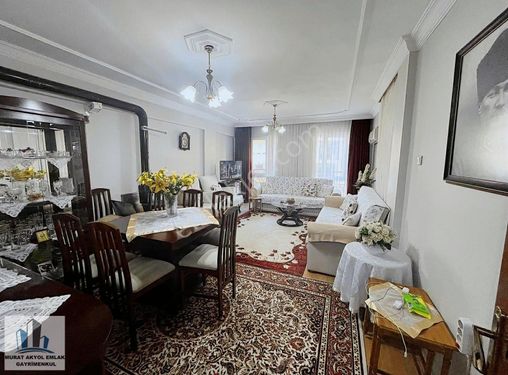 Buca İşçievleri Işıklı Park Yakını 3+1 Arakat Satılık Daire