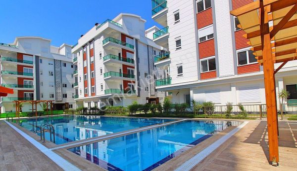 Antalya Konyaaltı Sarısuda Lüks Eşyalı Katta Kiralık 2+1 Residence Daire