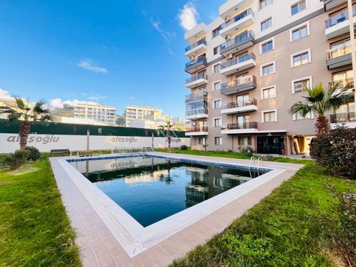 Çiğli Uğur Mumcu Cadde Life Site İçi Havuzlu Kiralık 1+1 Daire