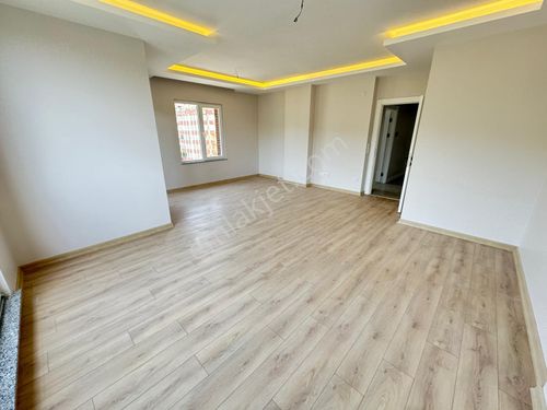 Manzaralı Sıfır 125m2 Camaşır Odalı E.bevyn Banyolu 3+1