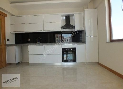 KAYSERİ İLDEMDE ÇARŞI YANINDA GÜNEY C. ORTA KAT ÇOK GENİŞ 3+1 SIFIR DAİRE