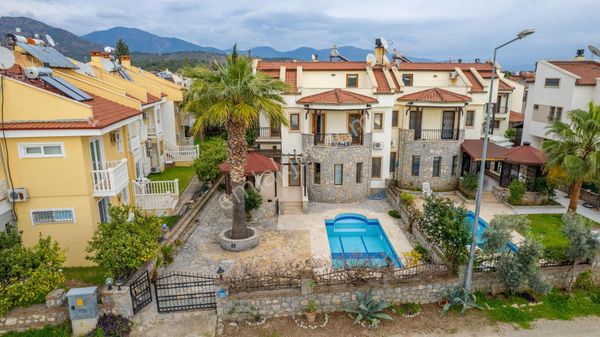 Fethiye Foça'da Satılık İkiz Villa