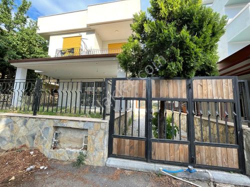 İzmir Menderes  Özdere de tripleks villa