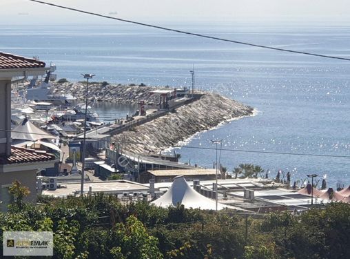 Deniz istanbul marinada deniz manzaralı proje ruhsatlı  815 m2 satılık arsa