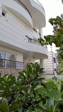 Arsuz Cumhuriyet Mahallesi'nde 6+2 satılık villa