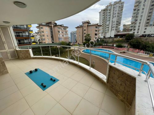  Alanya  Tosmur 'da  Havuz Manzaralı 3 +1  Satılık  Daire