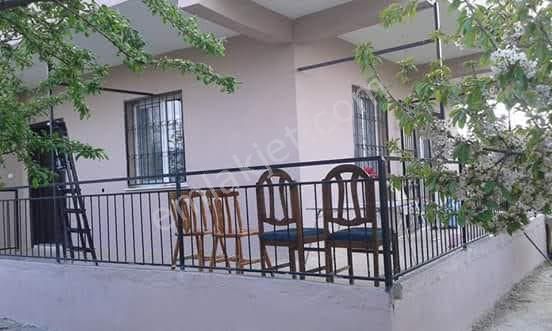 İzmir Kemalpaşa Armutluda satılık bahçeli ev