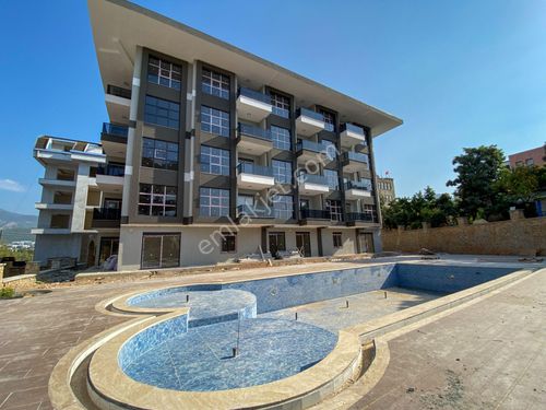  ALANYA OBA MH DENİZ KALE MANZARALI HAVUZLU SİTEDE 3+1 DUBLEKS SATILIK DAİRE