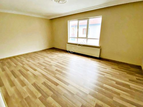 Misket'te Anadolu Caddesi Üzeri 4+1 Kiralık Dubleks !!