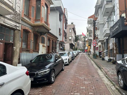  Beşiktaş Ortaköy Şair Necati sk. 2.derece tarihi eser müstakil ev 8 oda