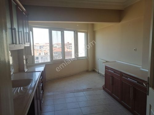  REŞADİYE MAHALLESİ CADDE ÜZERİ SATILIK SON KAT 2+1 DAİRE