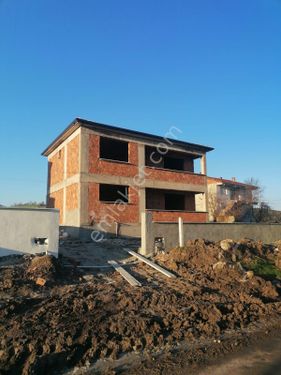  Balıkesir/Gönen, Dışbudak Köyü, 4+1 140 m2 Ev, 800 m2 Arsa İçerisinde