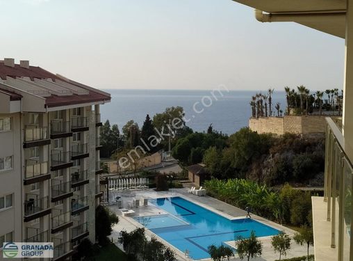 KUŞADASI R RESORT OTEL'DE SATILIK DENİZ MANZARALI 3+1 ÇATI DUBLEX