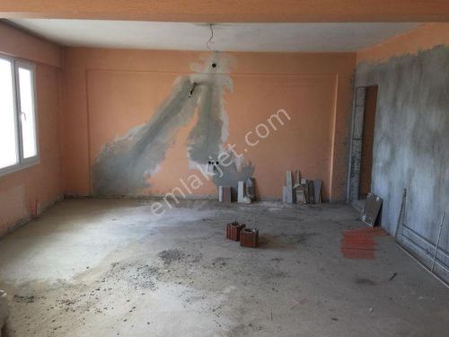 ÇARŞI MERKEZDE 200 M2 SATILIK DAİRE 