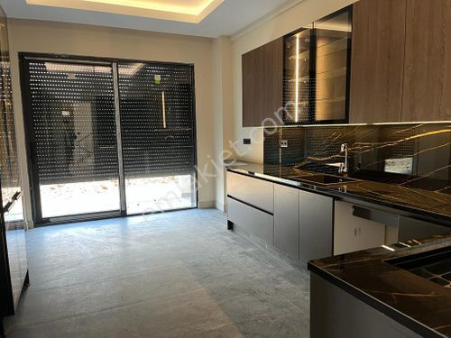 *GENÇ GRUP* ŞEHİR VE DOĞA MNZARLI ŞAHANE 200m2 BAHÇELİ 4+1 VİLLA