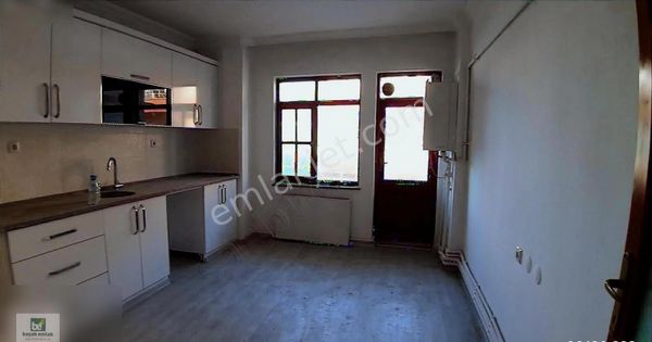 KUYUMCULAR ÇARŞISINDA 2+1 DAİRE