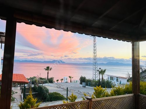  Fuul Deniz Manzaralı Köşe Konumda Bakımlı Fırsat Müstakil Villa