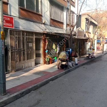Karaköy,İzmir caddesinde batarkatli işyeri 