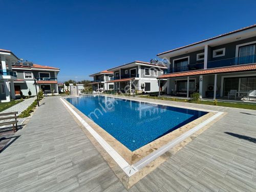  Dalaman'da Havuzlu Sitede Satılık Dublex İkiz Villa